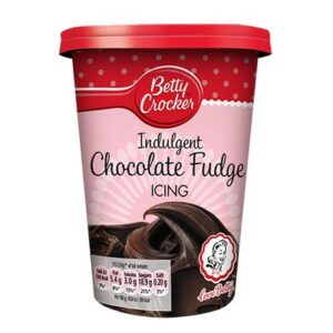 BETTY CROCKER INDULG CHOCOLATE FUDGE ICING 400 GRMS